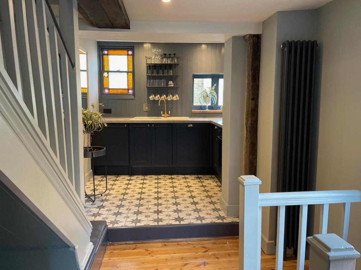 Fabulous Apartment Seconds From Beach By Whitstable-Holidays, Pudding Pan Exteriör bild